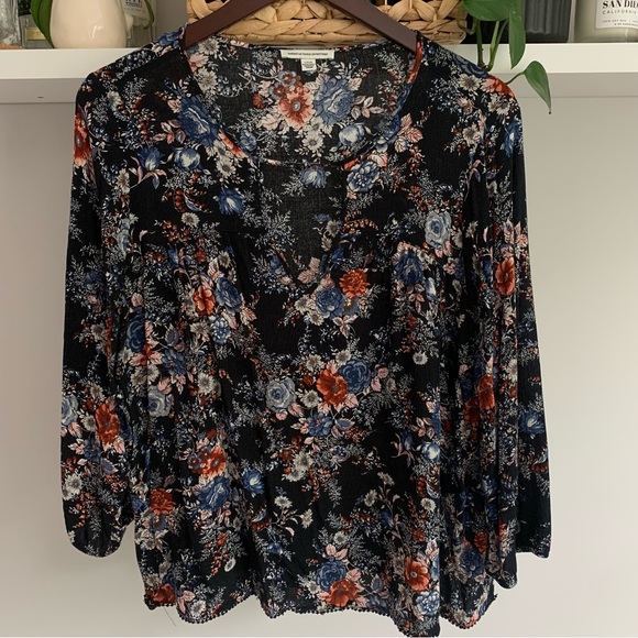 • [American Eagle] Keyhole Blouse • - Picture 13 of 13